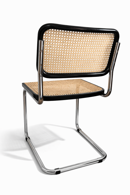Chaise Cesca B32 en cannage – design Marcel Breuer – style Bauhaus